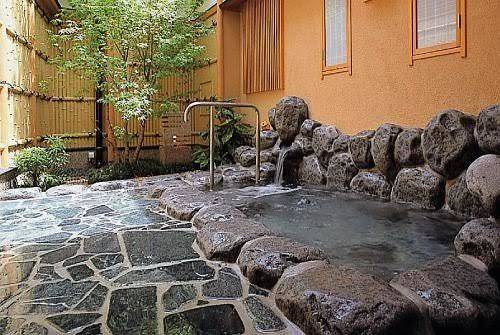 Sennen no yu gonzaemon