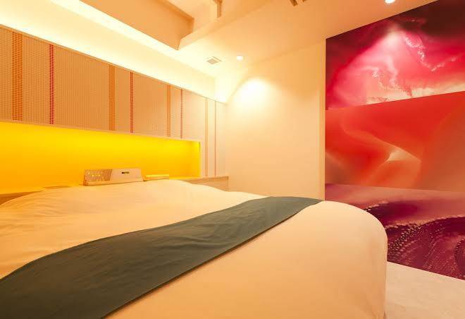 Hotel iris adult only