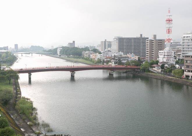Riverside hotel shouei