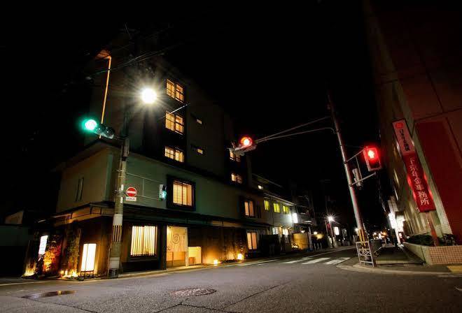Hachi inn