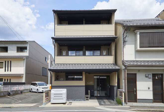 Schmied Nishinotoin Image