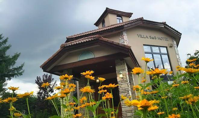 Lakeside hot spring inn tateshina