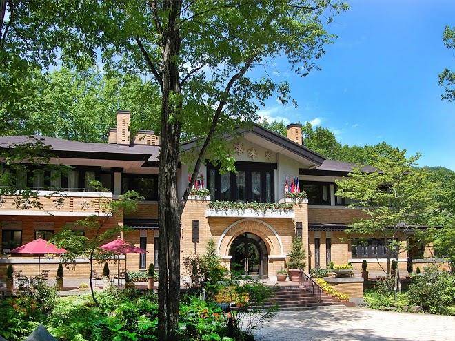 Hotel la neige higashi kan