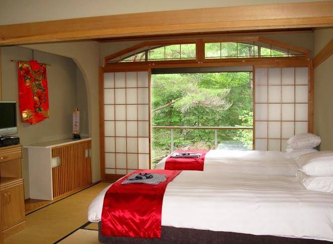 White horse hakuba