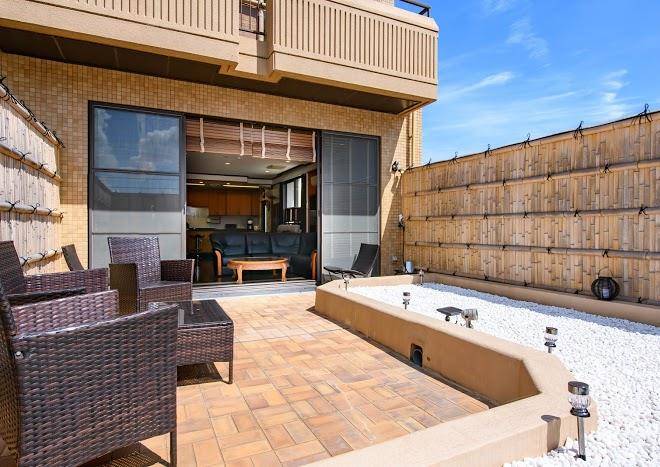 Strata hotel