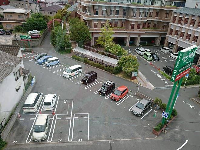 Business Hotel Well Image