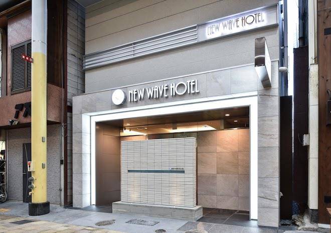 New wave hotel