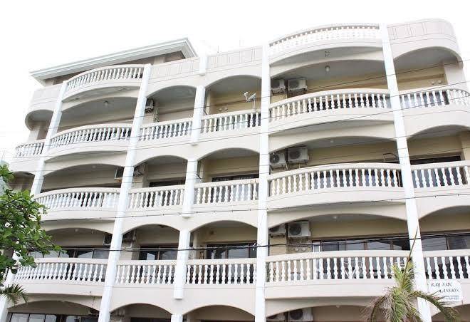 Condominium chatanmonogatari bayside
