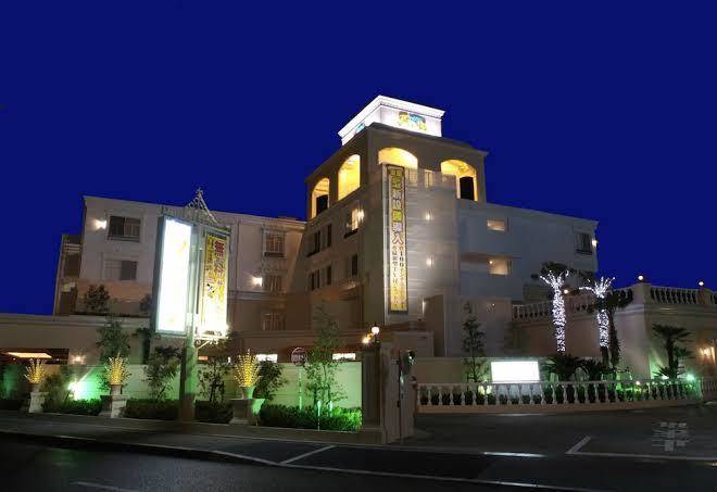 Hotel fine garden toyonaka shop