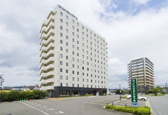 Central hotel imari