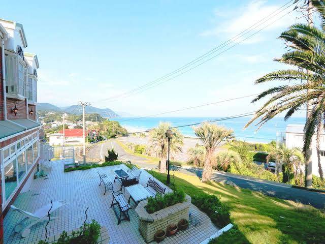 A Million Roses Image