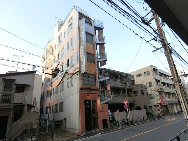 Business hotel crescent