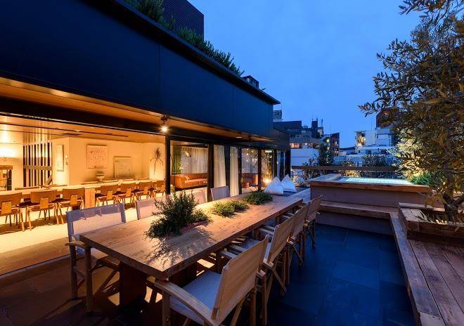 Trunk hotel