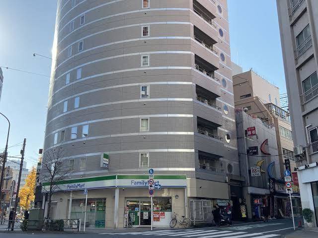 Hotel frontier