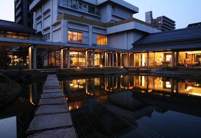 Kozeniya the water viewing garden inn