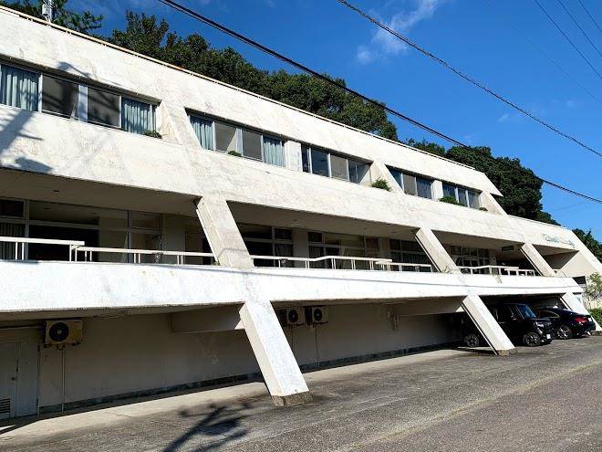 Business hotel white