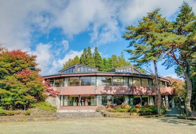 Forest resort lake yamanaka shigeru sanso