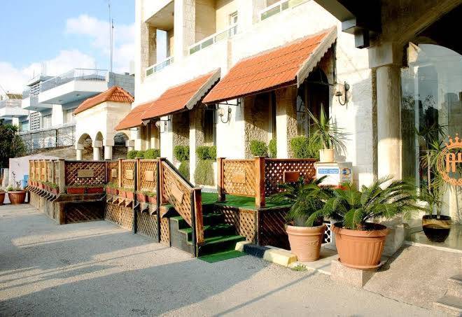 Abjar hotel