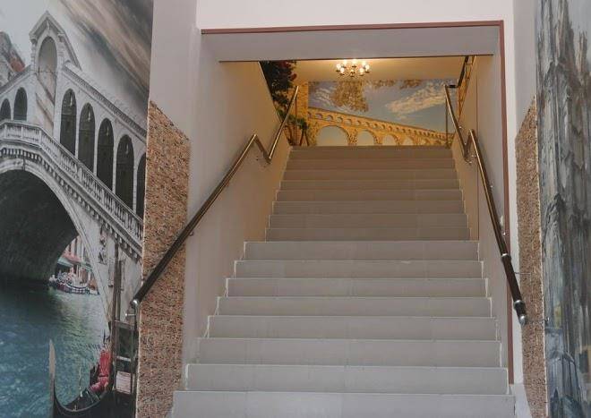 Gostinitsa Avrora Image