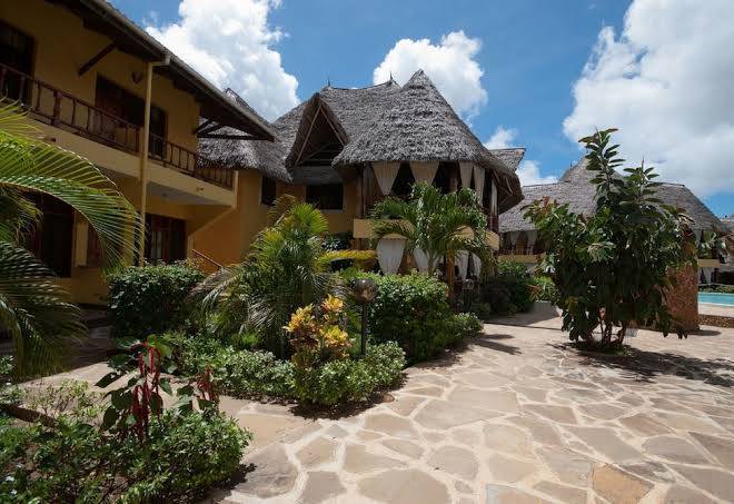 Double heart resort