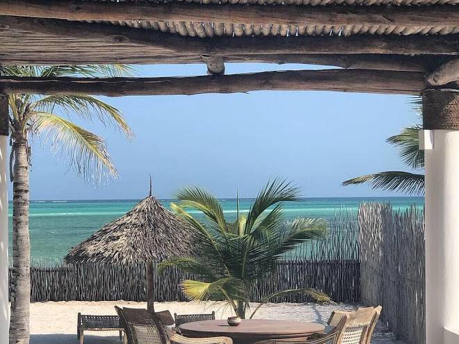 Simba wa kale luxury suites & beach