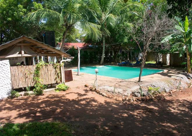 Comba bush beach hotel