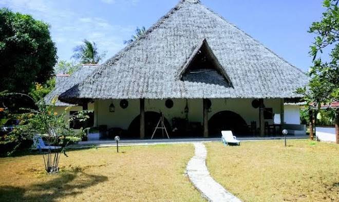 Travellers paradise diani