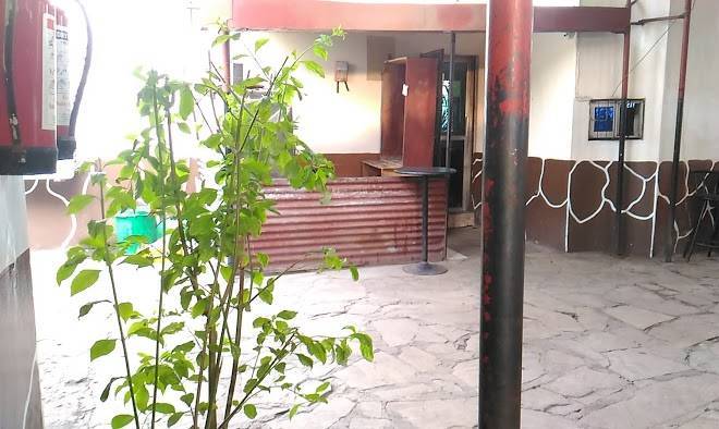 Dekis hotel nyali