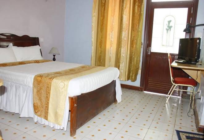 Kryptonite hotel ltd