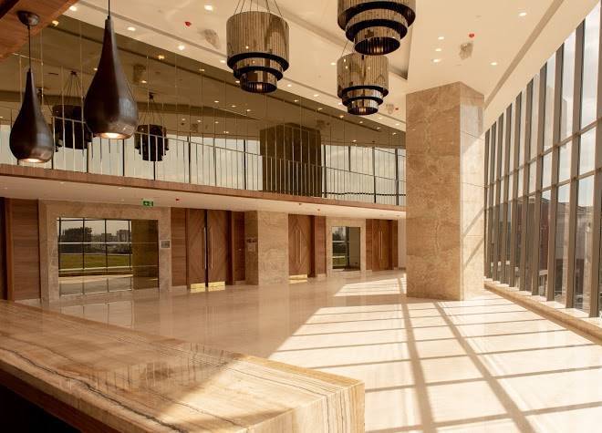 Emara hotel ole sereni