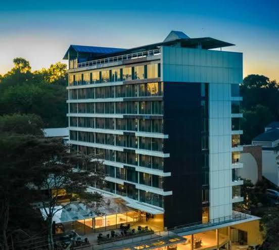 Swiss lenana mount hotel