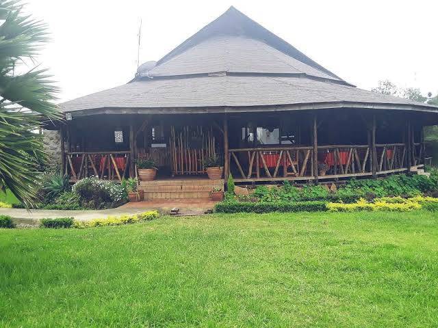 Oloolua resort & spa