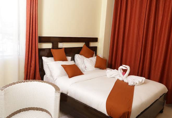Claire de lune moonlight hotel