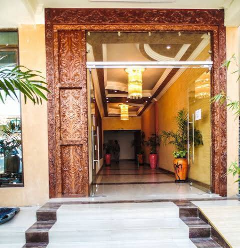 Eagle palace hotel