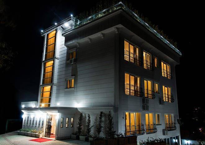Hotel lafamilia residence