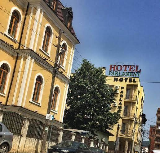 Hotel Parlament Prishtine Image