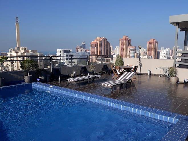 Sands residence