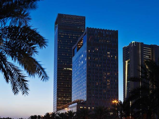 Four Seasons Hotel Kuwait At Burj Alshaya Image