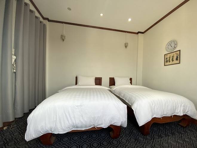 Chaleaunsy hotel