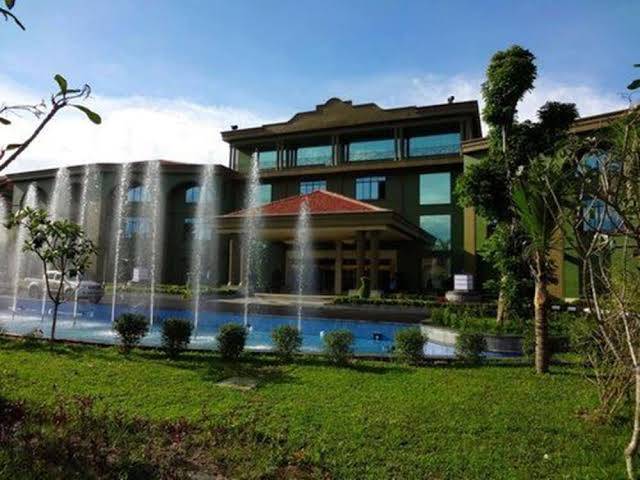 Dork jumpa hotel