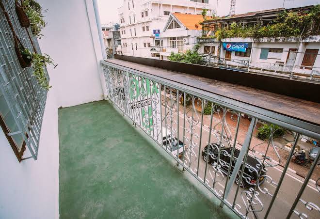 Green Box Capsule Hotel Image