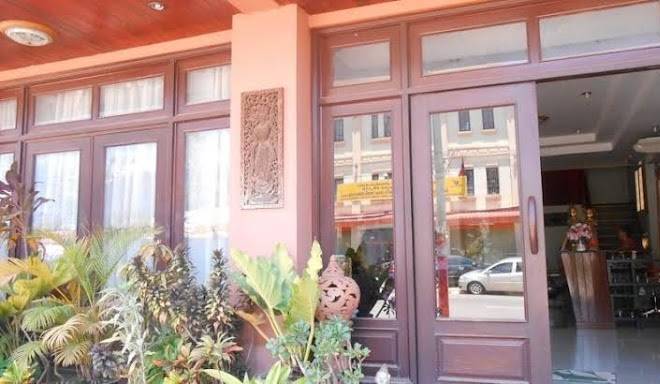 Savarnkham hotel