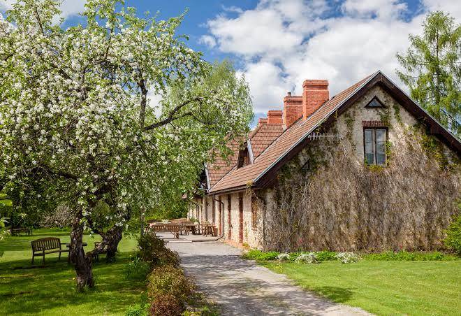 Karlamuiza country hotel