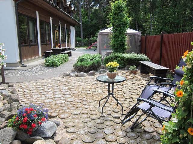 Melnais Starkis Image