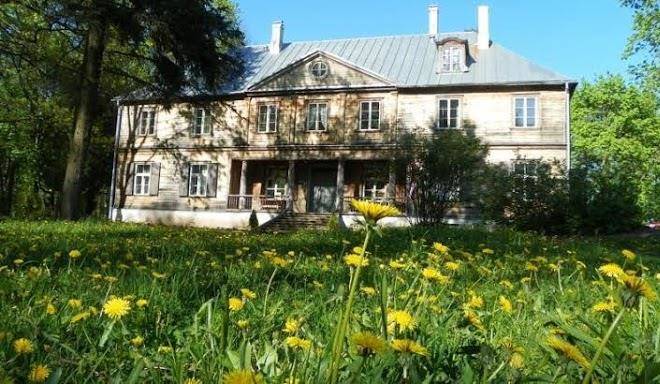 Ramava manor