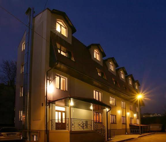 Riverside hotel