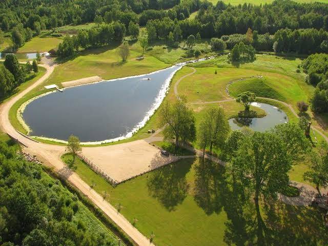 Viesu Nams Mezvidi Image