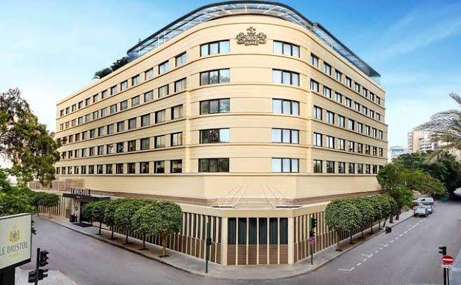Le bristol hotel