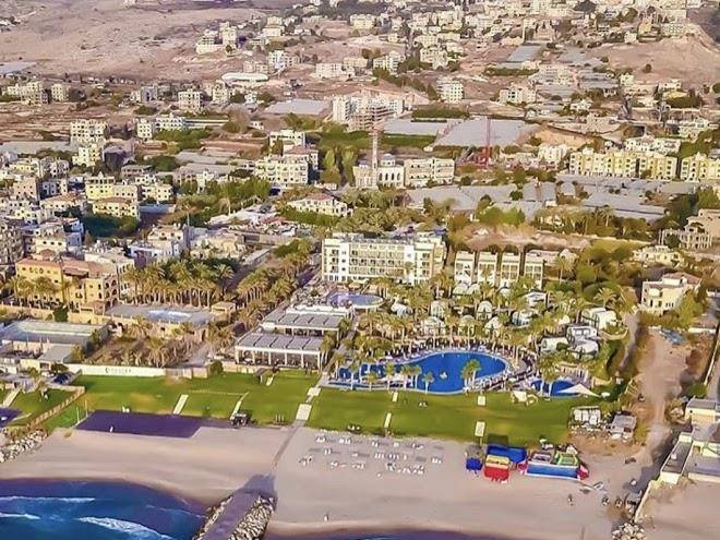 Pangea beach