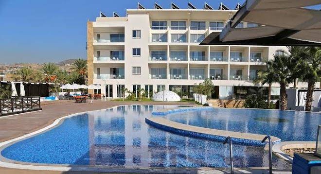 Warwick pangea beach resort & spa